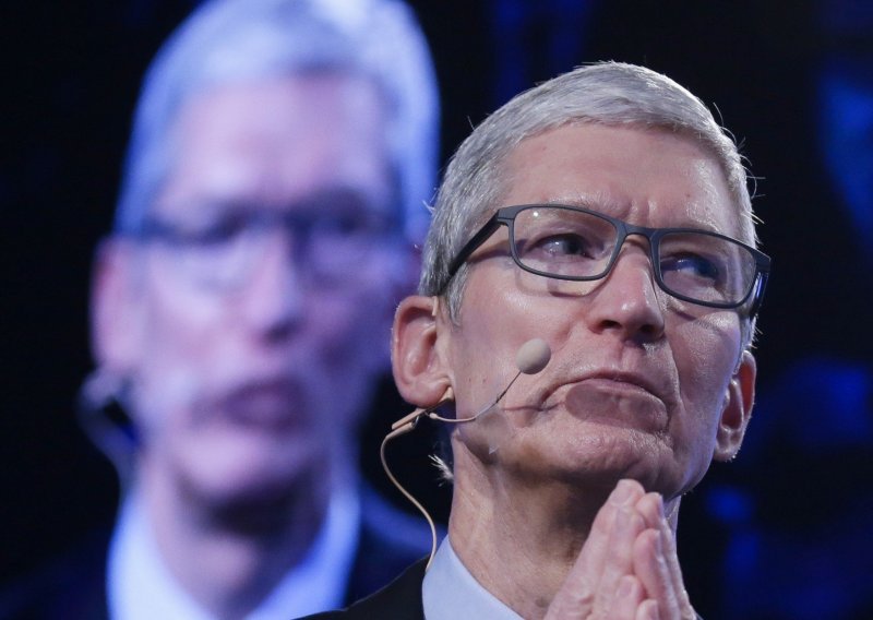 Šef Applea zauzeo neočekivani stav oko korisničkih podataka