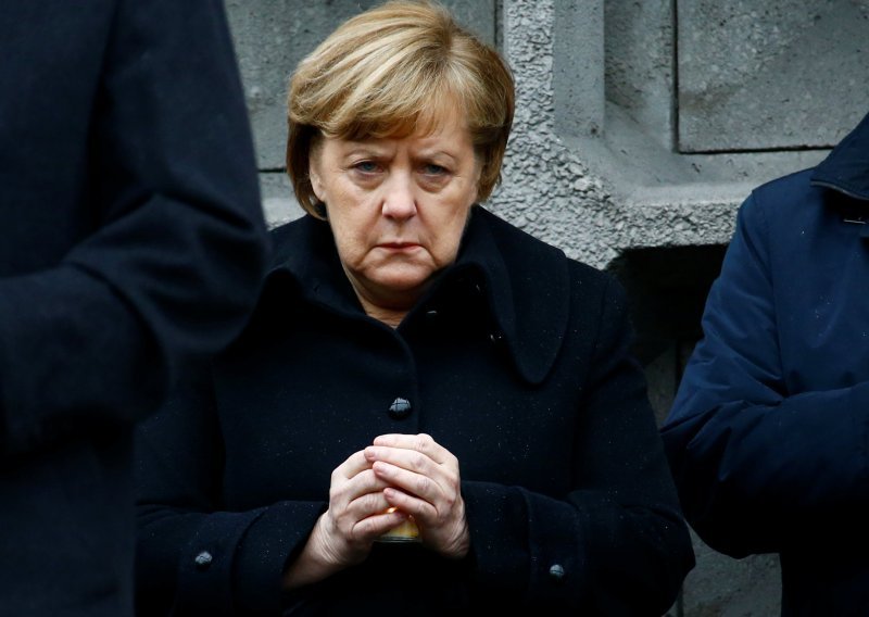 Merkel: Sramotno je da židovske ustanove moraju biti pod policijskom zaštitom