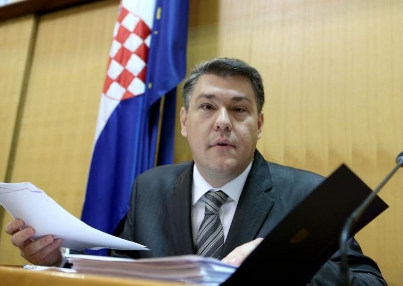 Lalovac ostao bez riječi na istragu protiv šefice Porezne