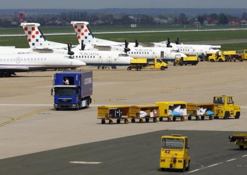 Možemo se riješiti Dasheva i kupiti druge avione, a onda slijedi...