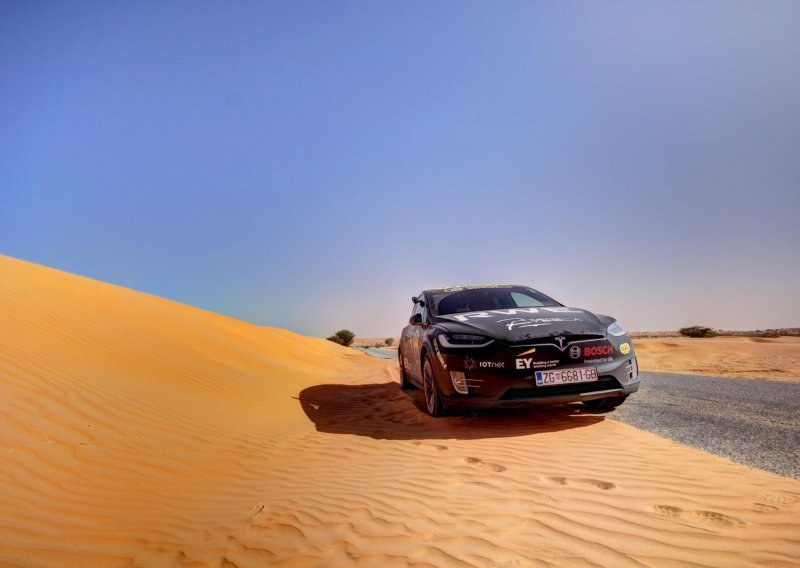 Hrvati električnim automobilom prešli Saharu i vjerojatno ušli u Guinnessovu knjigu rekorda