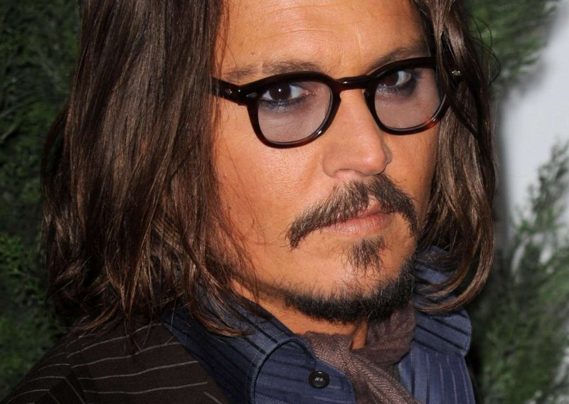 Pogledajte kako Johnny Depp glumi vampira