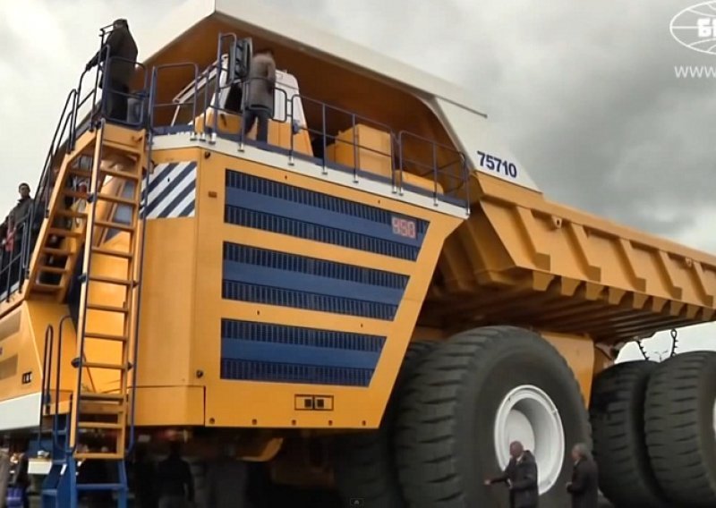 Najveći kamion na svijetu je bjeloruski div od 450 tona!