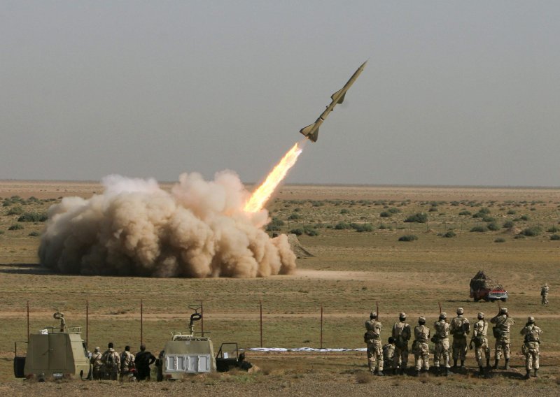 Amerikanci: Iran je testirao raketu srednjeg dometa