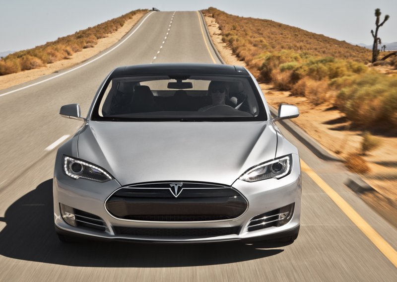 Tesla potezom bez presedana oslobađa patente konkurenciji