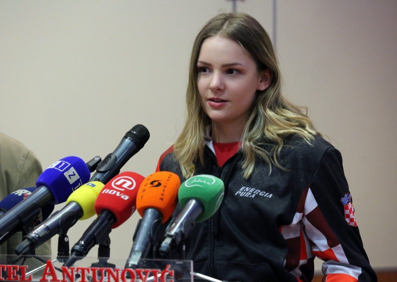 Mlada skijašica Eva Goluža ostala bez plasmana u Pjongčangu