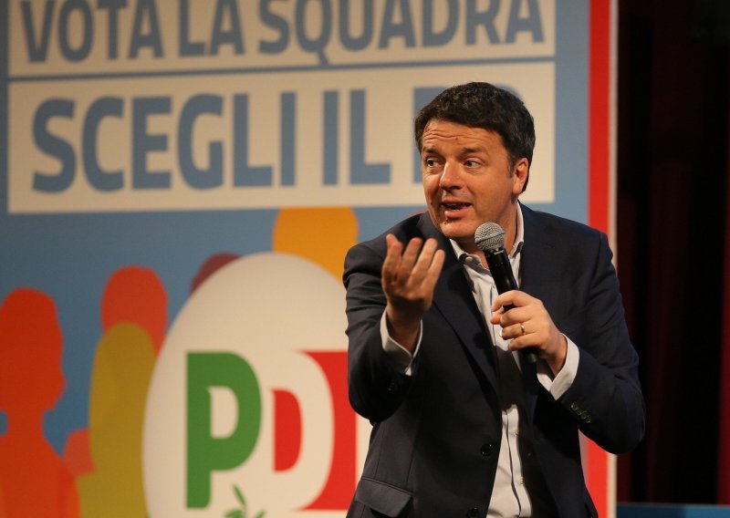 Bivši talijanski premijer Renzi dao ostavku kao čelnik Demokratske stranke lijevog centra
