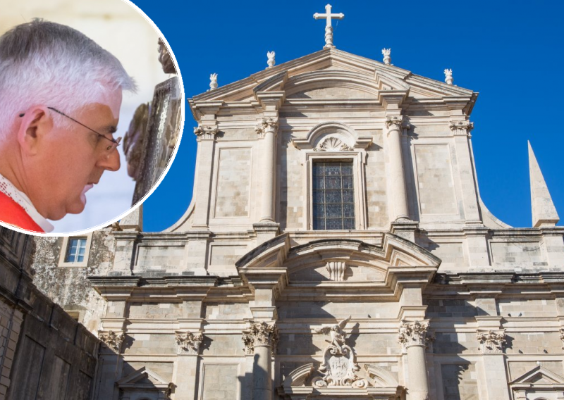 Biskup Uzinić oštro o fotografiranju razgolićene žene u dubrovačkoj crkvi