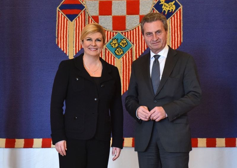 Predsjednica s povjerenikom za financije EK Oettingerom: Važan je novac za proširenje EU