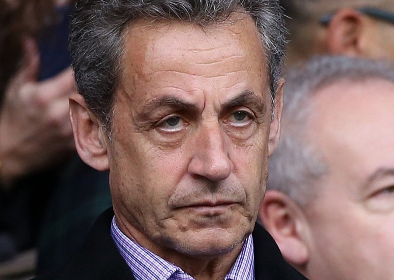 Sarkozyja tuže za 'pasivnu korupciju' i 'utaju libijskih javnih sredstava'