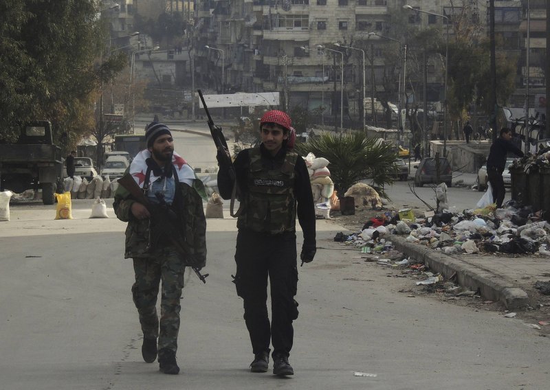 Sirijski pobunjenici zauzeli strateški važan grad Jisr al-Šugur