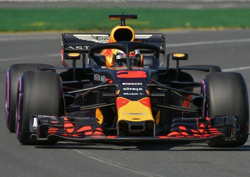 Ricciardo i Red Bull bacili rukavicu u lice Hamiltonu i Vettelu u Bahreinu!