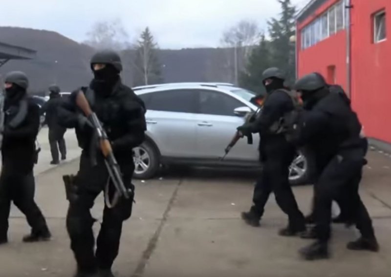 [VIDEO] Specijalci na Kosovu uhitili srpskog dužnosnika, Vučić akciju nazvao otmicom