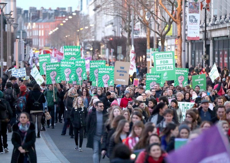 Mogu li Irci napokon ukinuti najstroži zakon o pobačaju u Europi?