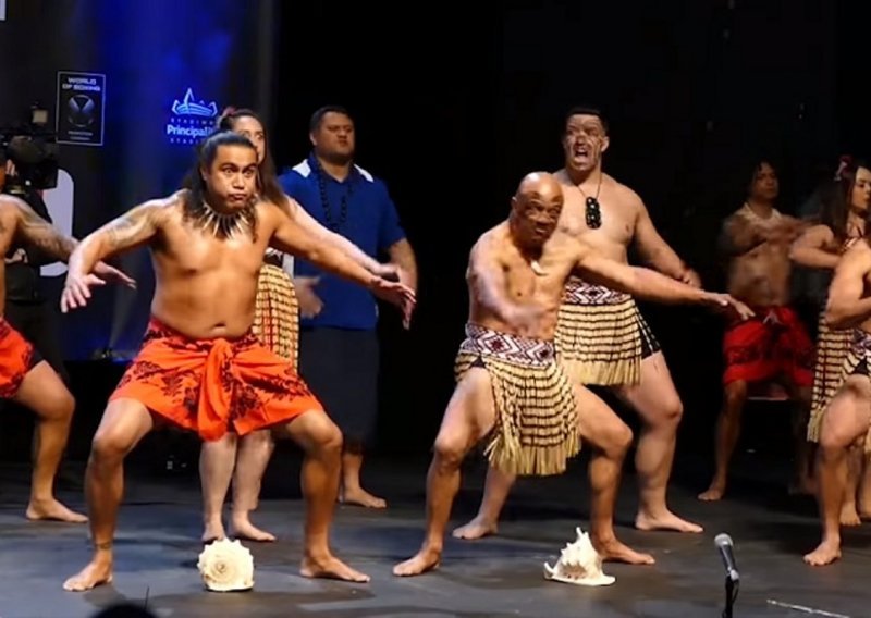 Maorski ratni ples uoči današnjeg boksačkog spektakla za svjetsku titulu u teškoj kategoriji