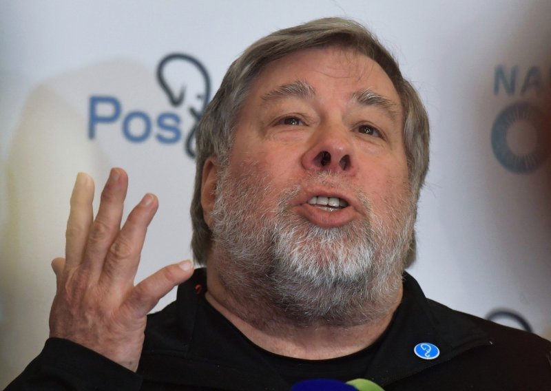 I suosnivač Applea Steve Wozniak napušta Facebook: Svi smo mi proizvod