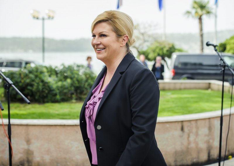 Četiri savjetnika Kolinde Grabar Kitarović dala potpis za referendum Narod odlučuje