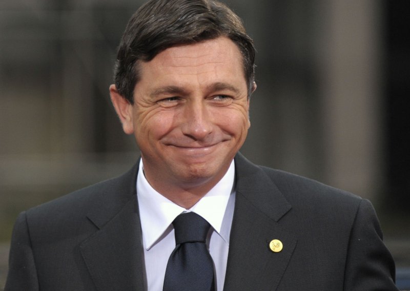Pahor, Tuerk to compete in Slovenia's presidential runoff