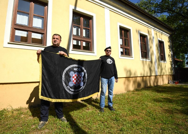 Uoči komemoracije u Jasenovcu HOS-ovci izazvali incident, policija ne zna ništa o tome