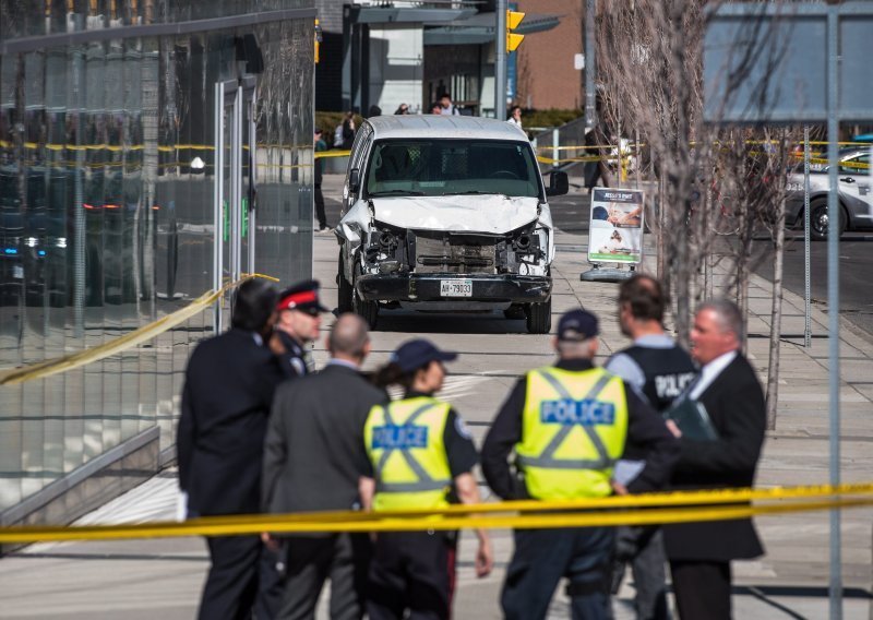 Vozač iz Toronta optužen za desetorostruko ubojstvo, motiv nepoznat