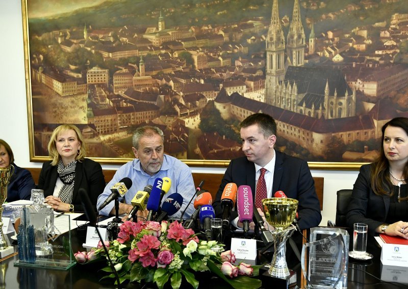 Bandić i Peruško objavili pomirenje Grada Zagreba i Tiska, ZET-ove karte se vraćaju na kioske