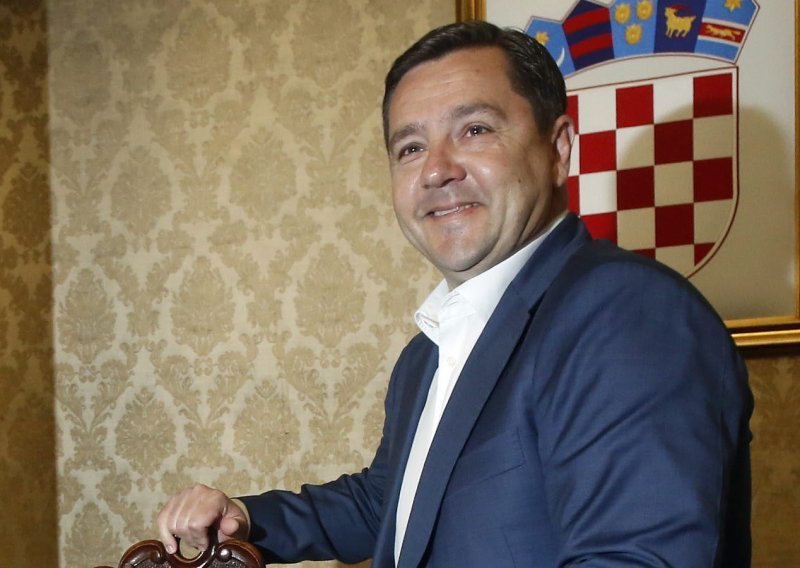 Mikulić sazvao sjednicu Predsjedništva zbog šutnje oporbe