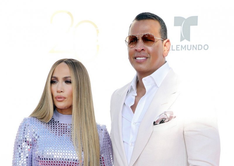 Latino diva: Jennifer Lopez s novom pjesmom želi požuriti vjenčanje?