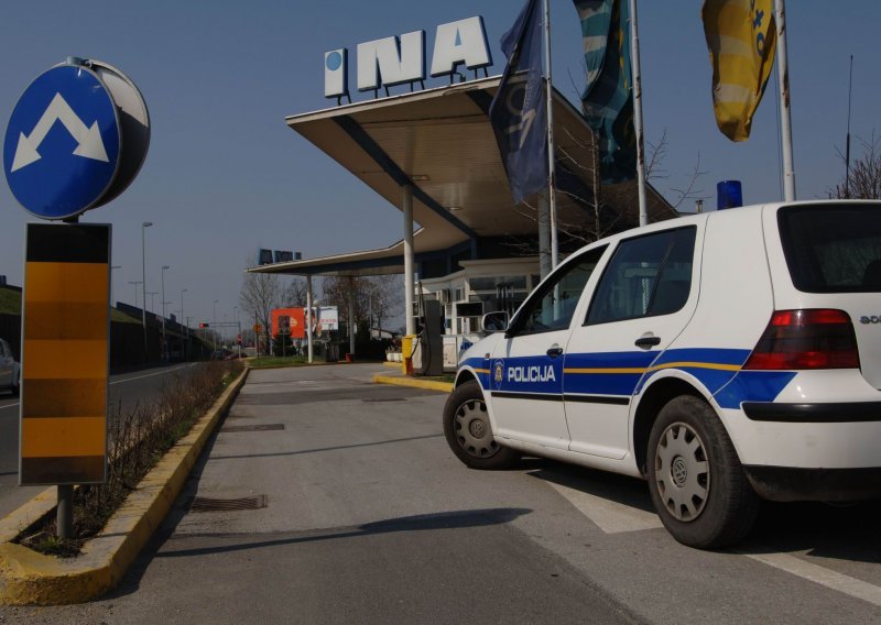 Opljačkana benzinska postaja INA-e na Dalmatini