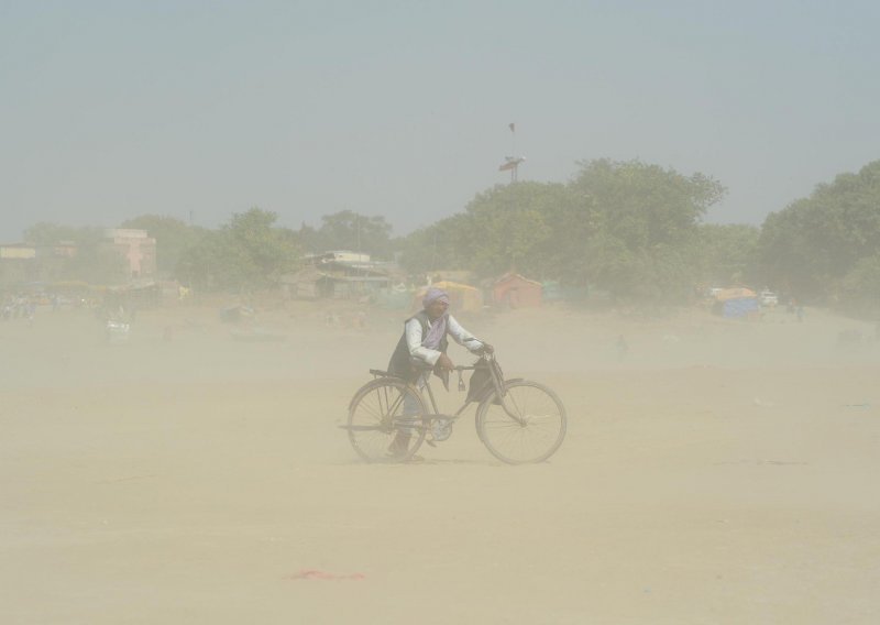 Pješčane oluje u Indiji odnijele najmanje 77 života