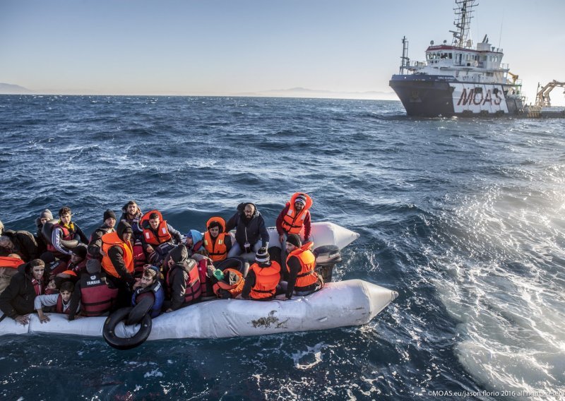 Njamanje 46 mrtvih u potonuću broda s migrantima: Devet sati sam se držao za komad drva
