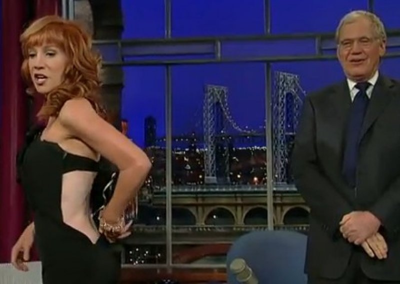 Kathy Griffin u šouu D. Lettermana skinula haljinu