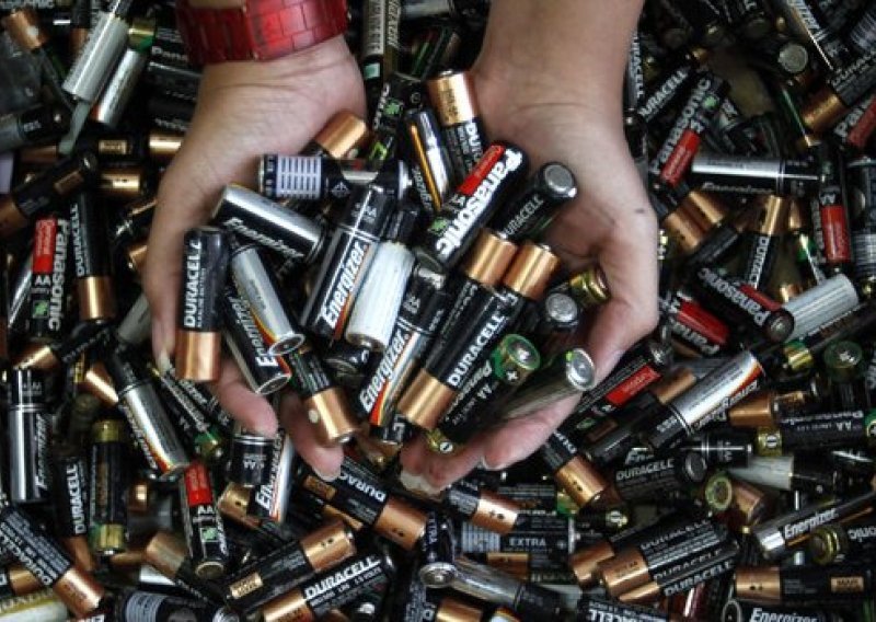 Punjač običnih baterija – otkriće ili laž?