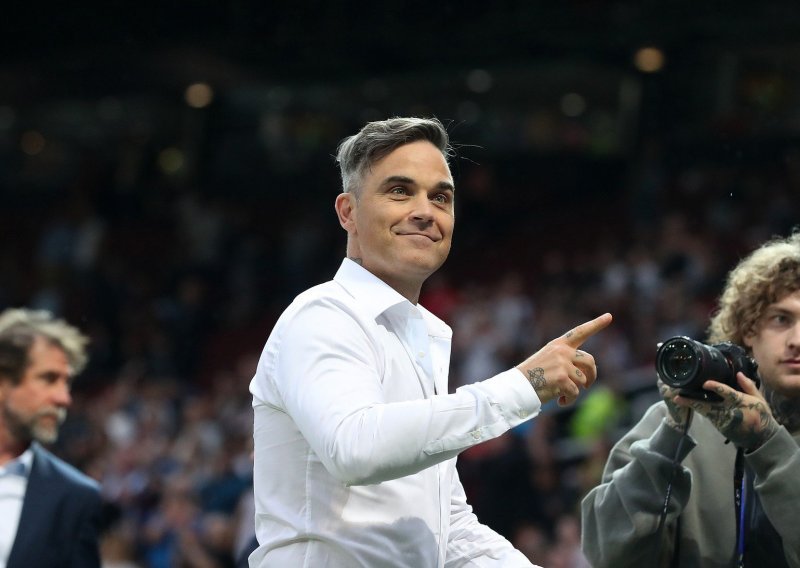 Robbie Williams ovom je gestom izazvao lavinu reakcija u Rusiji
