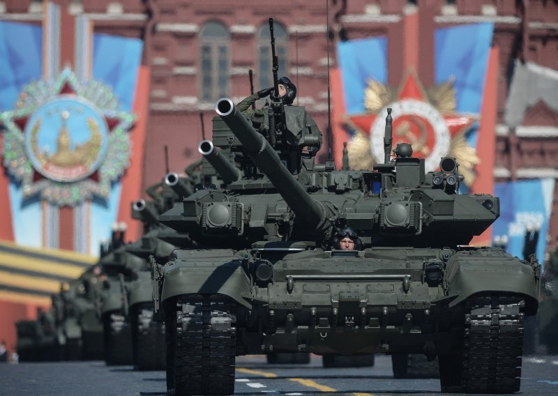 Putin provocira Zapad: Počinju najmasovniji ruski manevri u povijesti u kojima će sudjelovati 300.000 vojnika