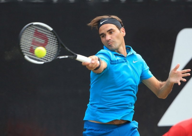 Federer se šampionski vratio tenisu: Preuzeo u Stuttgartu i svjetski tron!
