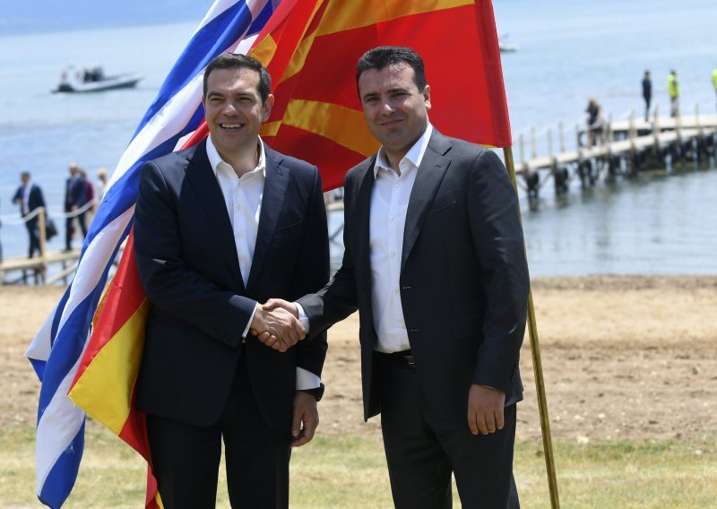 Makedonija i Grčka potpisale sporazum o imenu: 'Danas na Balkanu pišemo novu pjesmu'