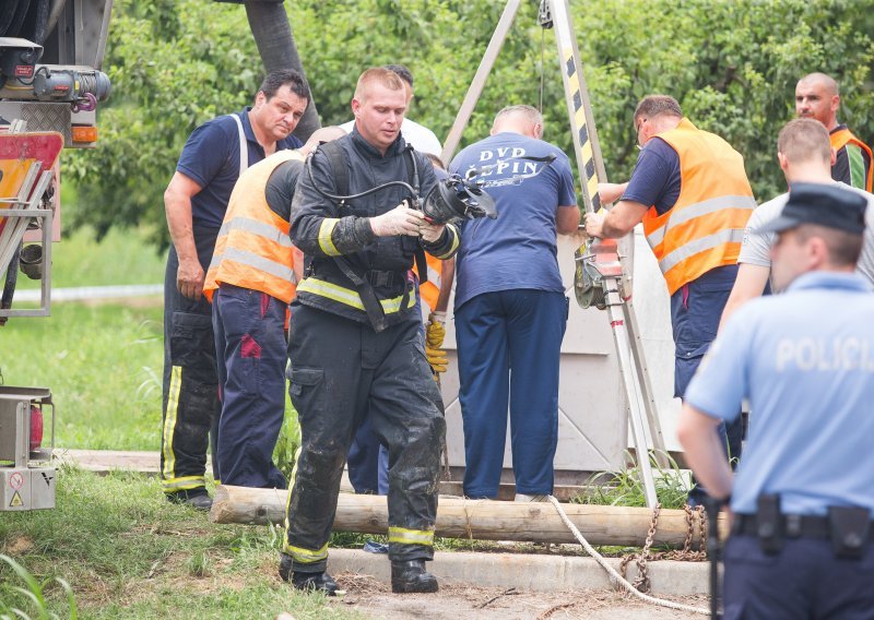 Pokrenuta istraga zbog prošlogodišnje pogibije trojice radnika u Čepinu u kanalizacijskom šahtu