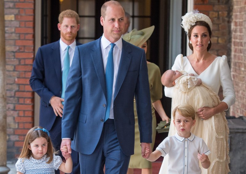 Kate Middleton i princ William krstili svoje treće dijete, princa Louisa