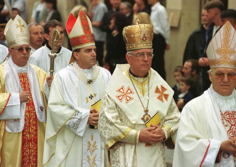'Teze o ugroženosti katolika su farizejske i totalitarne'