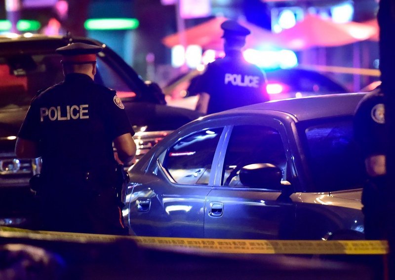 [VIDEO] Jedna osoba ubijena a 13 ranjenih u napadu u Torontu