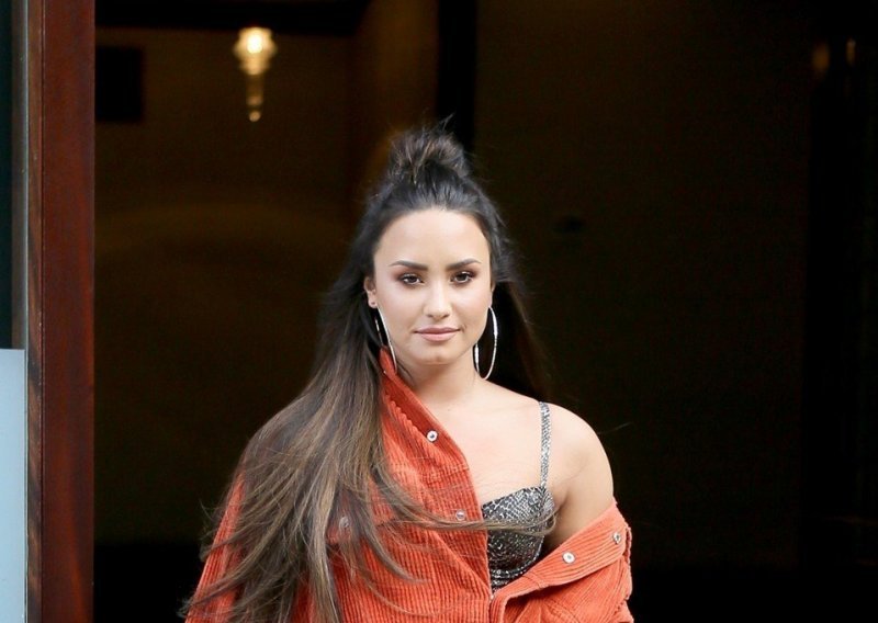 Demi Lovato hospitalizirana zbog mogućeg predoziranja