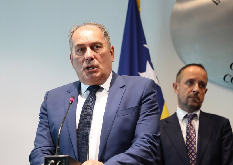 Ministar sigurnosti BiH optužio hrvatske obavještajce za tajnu operaciju kako bi se opravdale tvrdnje Kolinde Grabar Kitarović
