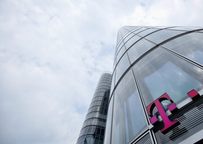 Hrvatski Telekom i HP-Hrvatska pošta zaključili transakciju kupnje Evo TV usluge