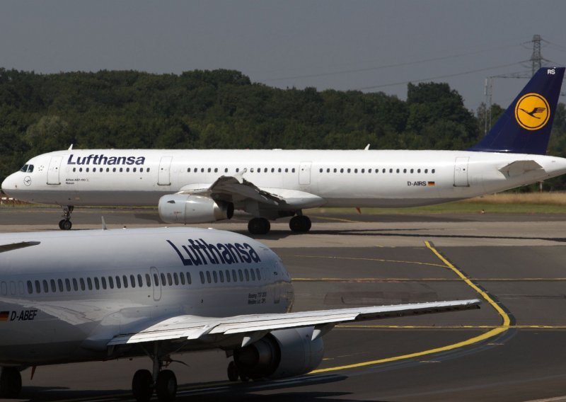 Lufthansa planira kupnju njemačkog Condora