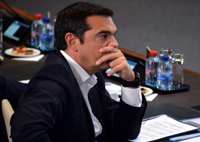 Grci idu na izbore nakon Ciprasova poraza na europskim izborima