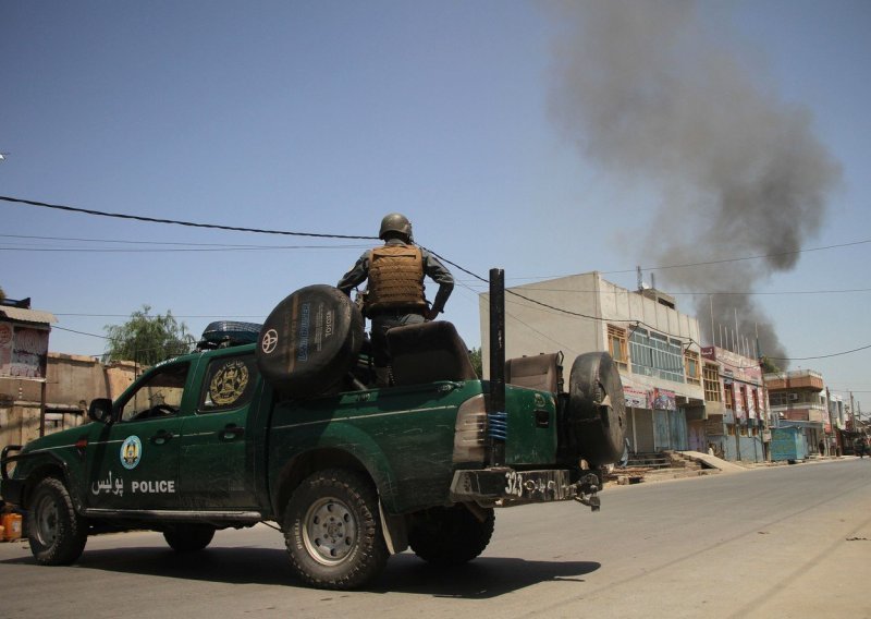 Grad Džalalabad ponovno meta napada, 15 mrtvih