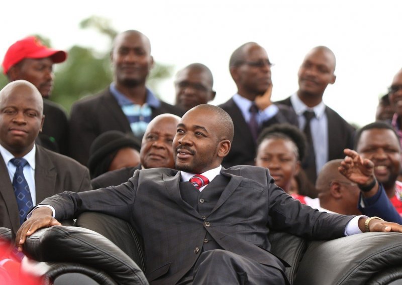 Oporba u Zimbabveu proglasila pobjedu svog kandidata - mlađahnog odvjetnika i pastora