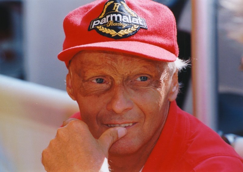 Niki Lauda, čovjek koji se odrekao bogatog oca, triput pobijedio smrt i postao besmrtna legenda Formule 1