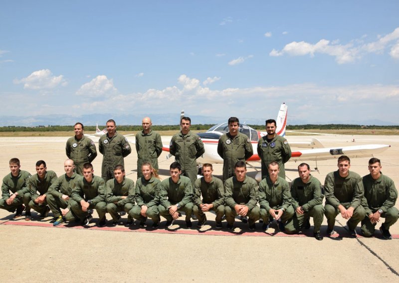 Jedanaest mladih pilota uspješno završilo selekcijsko letenje