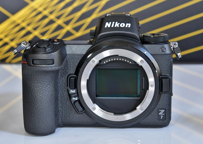 Nikon ima dvije nove bezzrcalne kamere